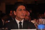 Shahrukh Khan at Forbes India Leadership Awards in Trident, Mumbai on 21st Oct 2011 (10).JPG